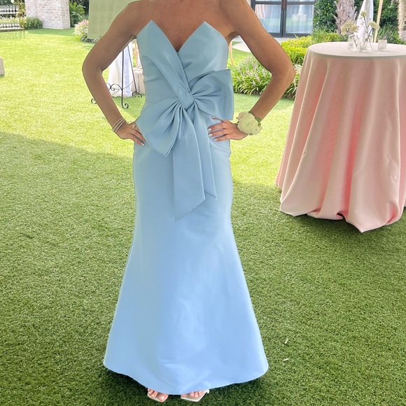 Badgley Mischka strapless bow gown - Picture 5 of 6